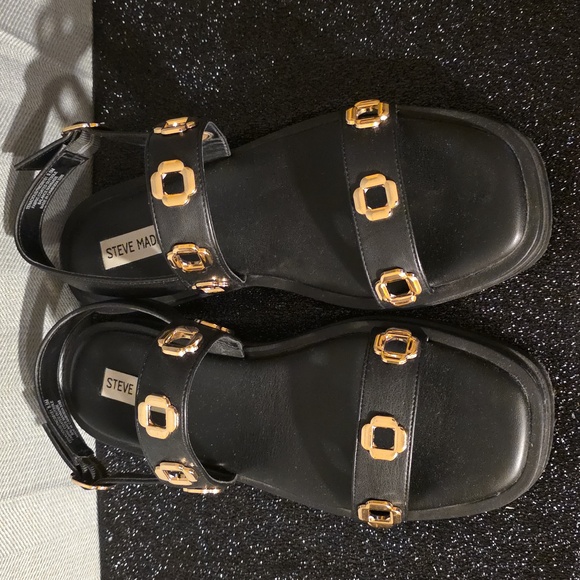 Steve Madden Sandals - Picture 1 of 5
